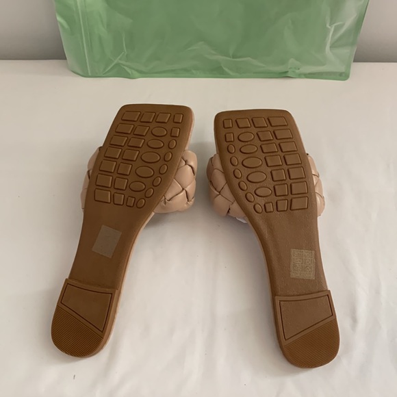 SHEIN SANDALS, BASKETWEAVE, FAUX LEATHER, SIZE 8-1/2” - Picture 4 of 8